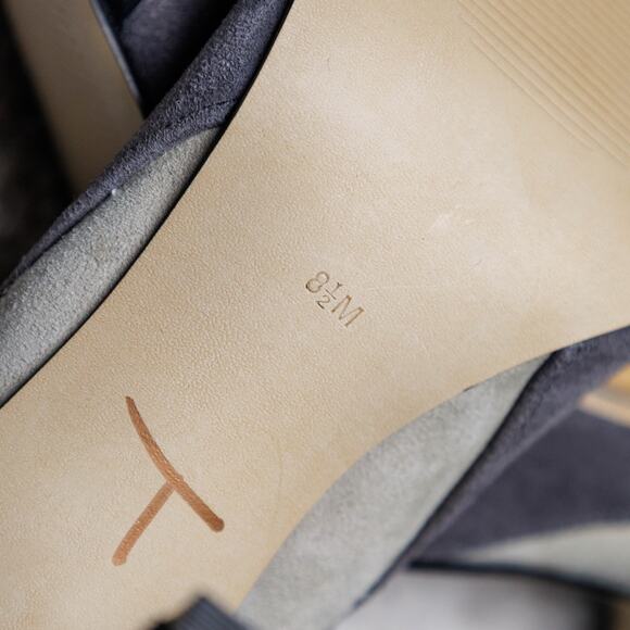 Audrey Brooke Black Gray Suede Cap Toe Heels Pumps Womens Size 8.5 - Picture 14 of 16